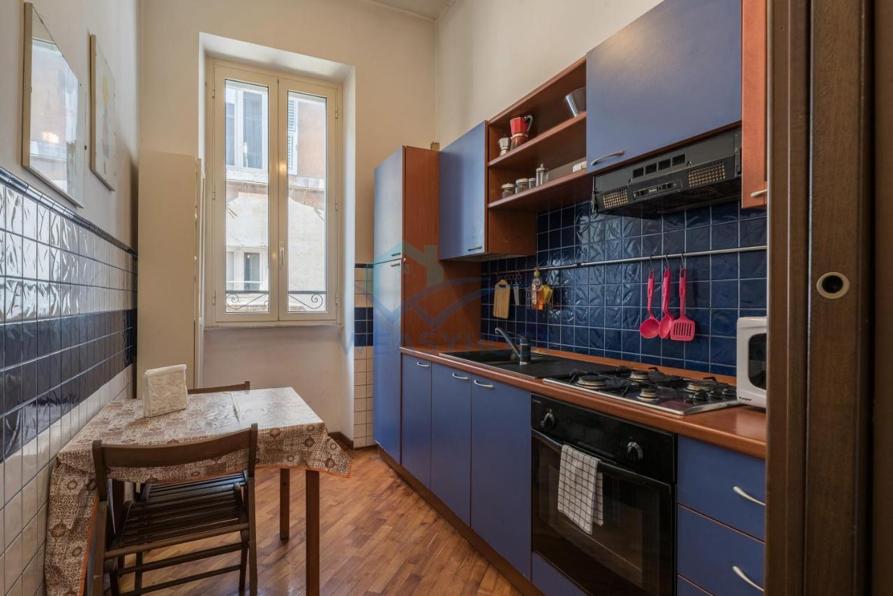 Warm Nest In The Old Building Of Piazza Navona Apartment Rome Exterior photo